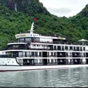 Du Thuyền Hạ Long Rita Cruise 2 Ngày 1 Đêm Tàu 5 Sao