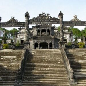 Tour Du Lịch Huế - Lăng Khải Định - Chùa Thiên Mụ 1 Ngày