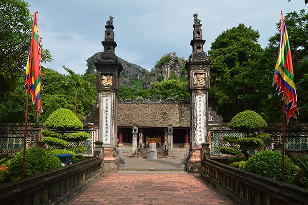 Tour Hoa Lư Trang An Hang Múa