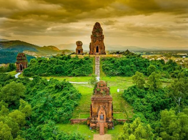 Tour Bảo Tàng Quang Trung Đài Kính Thiên Kdl Hầm Khô Chùa Thiên Hưng Tháp Đôi